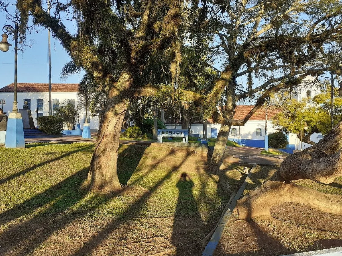 Praça Da Matriz De Triunfo.