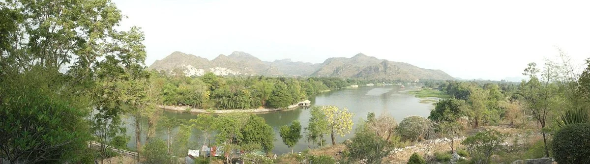 Wat Tham Khao Pun
