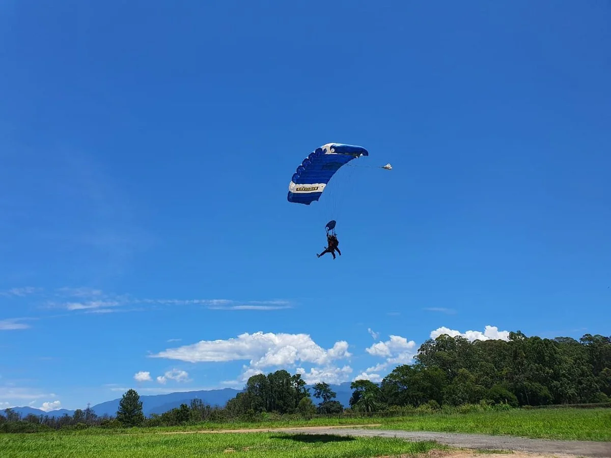 Paraquedismo Pinda