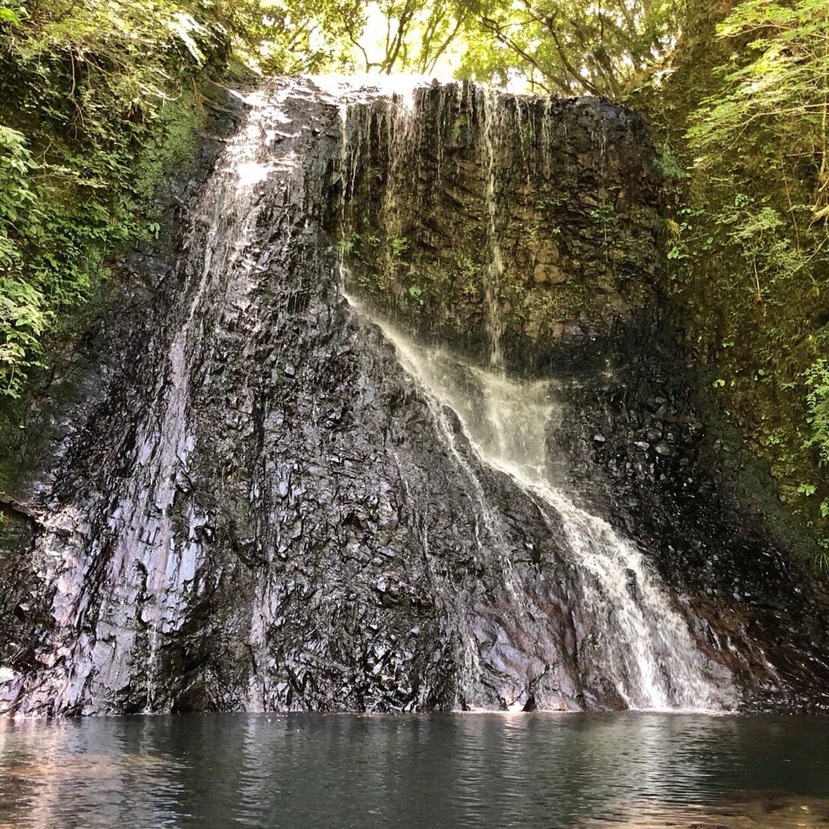 Yomogi Fudodaki Waterfall