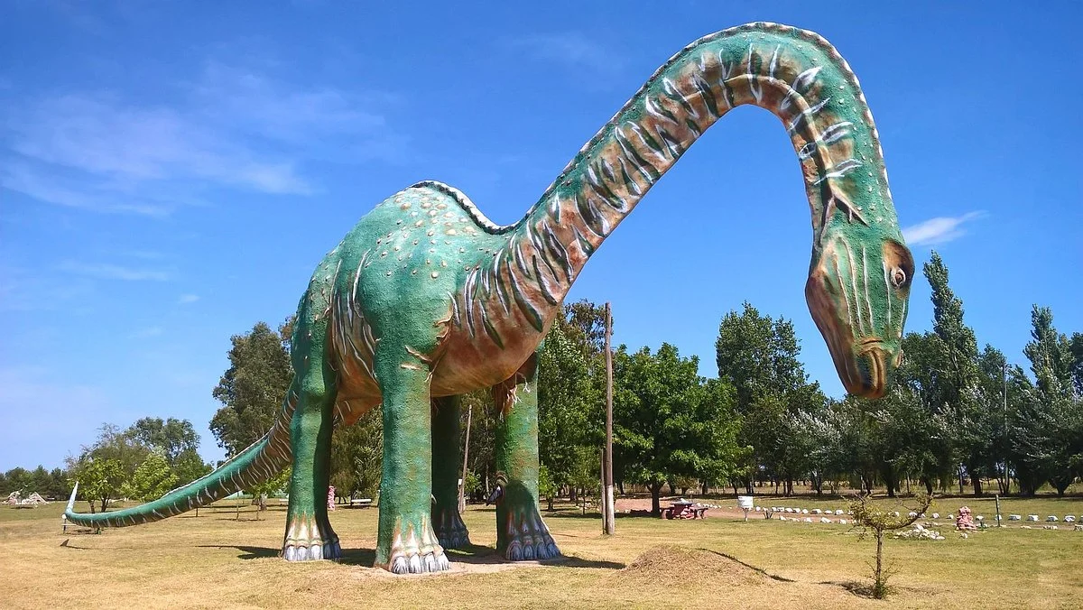Parque de la Prehistoria "Livio Curto"