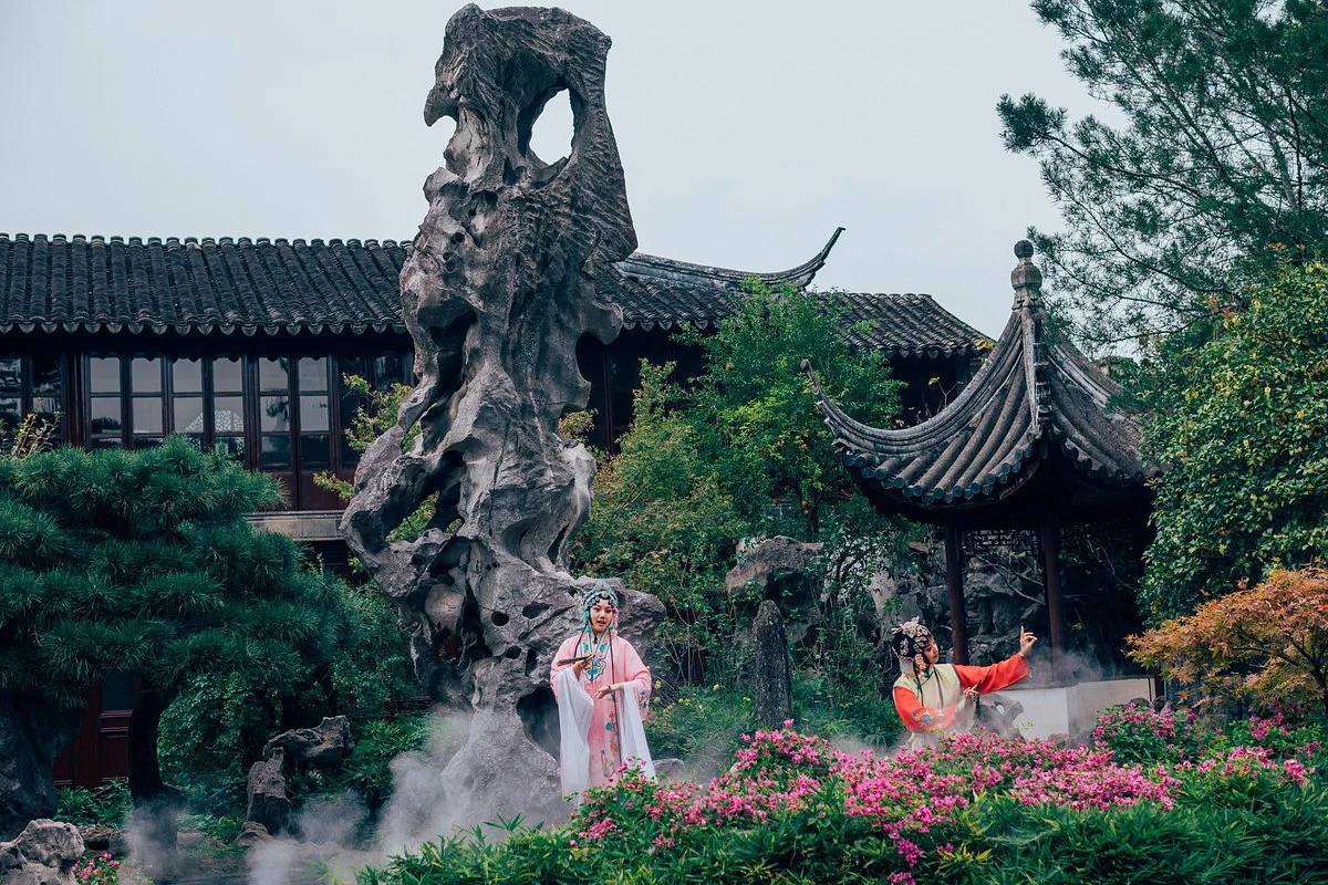 The Lingering Garden