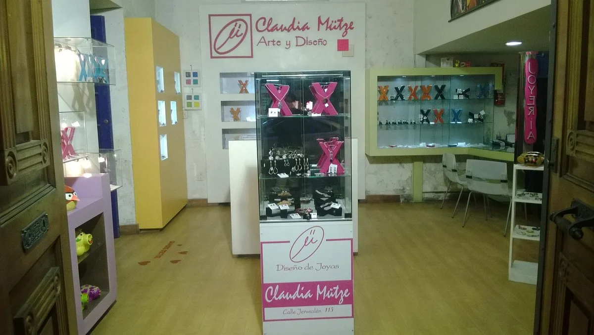 claudia Mutze - Arte y Diseño