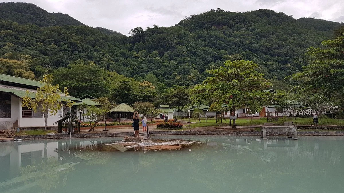 Pha Bong Hot Spring