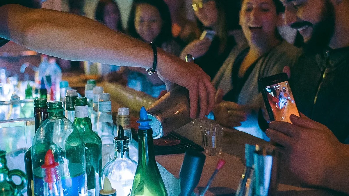 Indie Bar