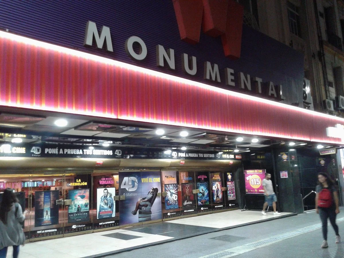Cine multiplex Lavalle