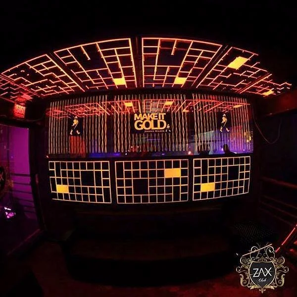Zax Club
