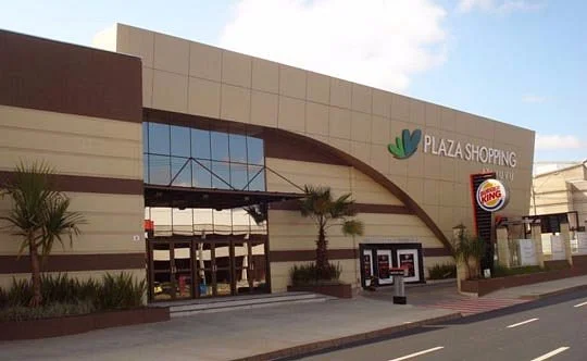 Plaza Shopping Itavuvu