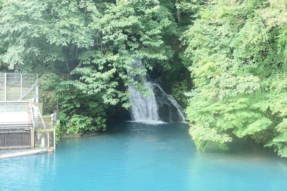 Momotaro Falls