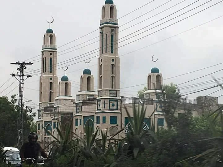 Masjid Gulshan Dadan Khan