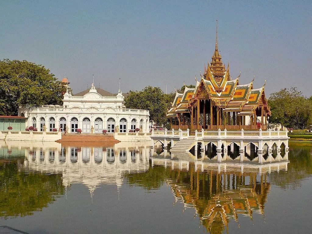 Phra Thinang Aisawan Thiphta-Art
