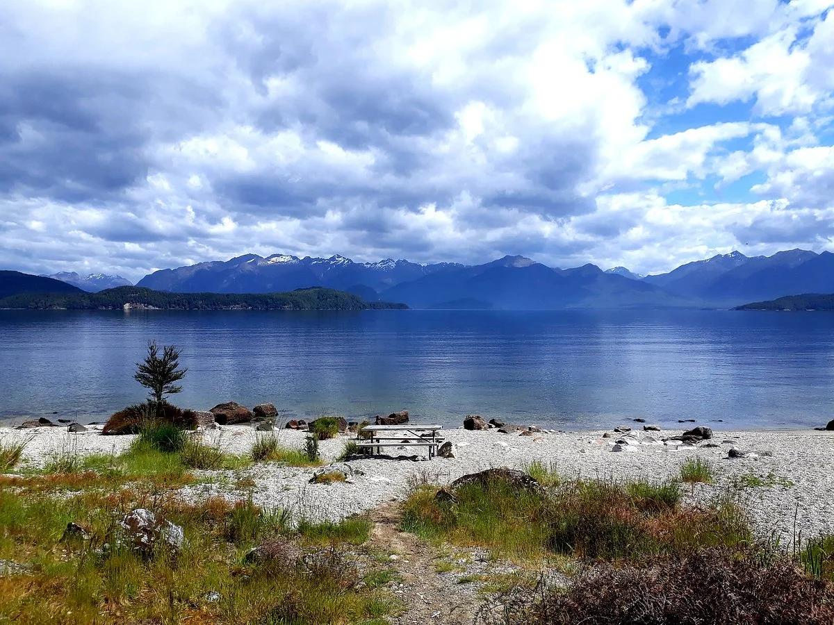 Manapouri Lake