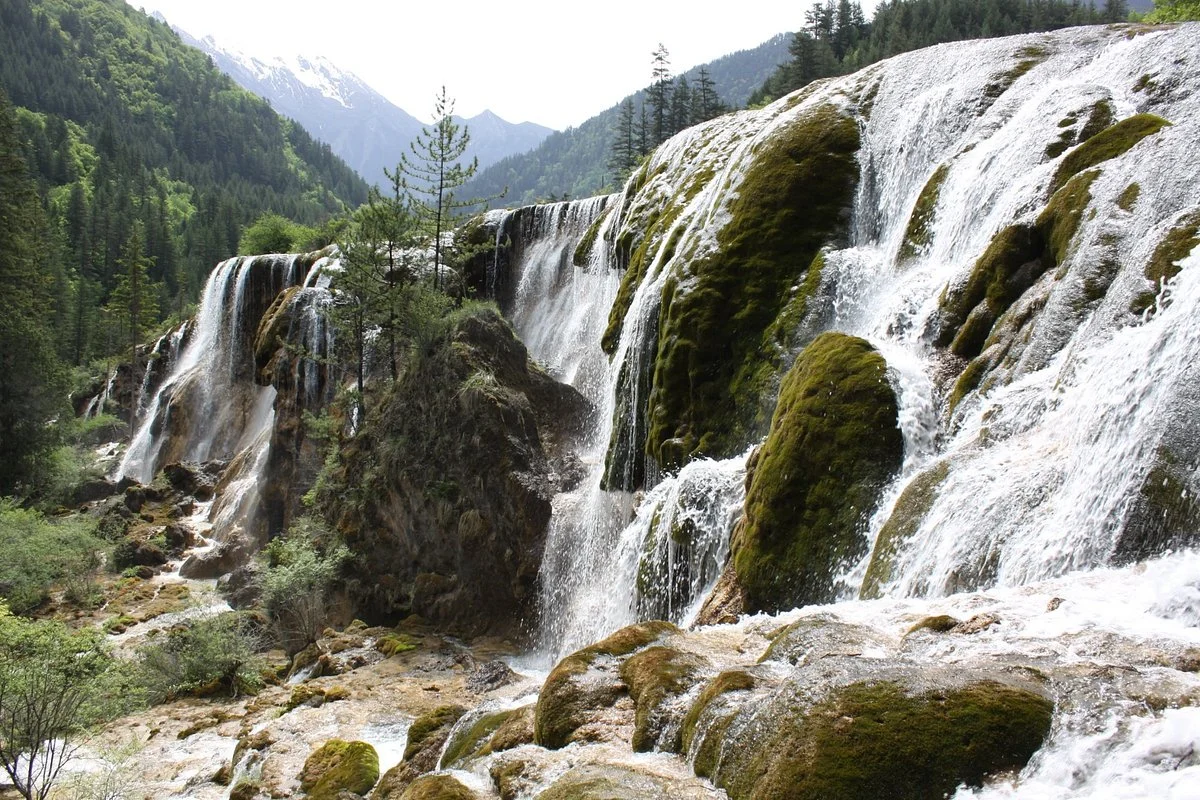 Pearl Shoal Waterfalls