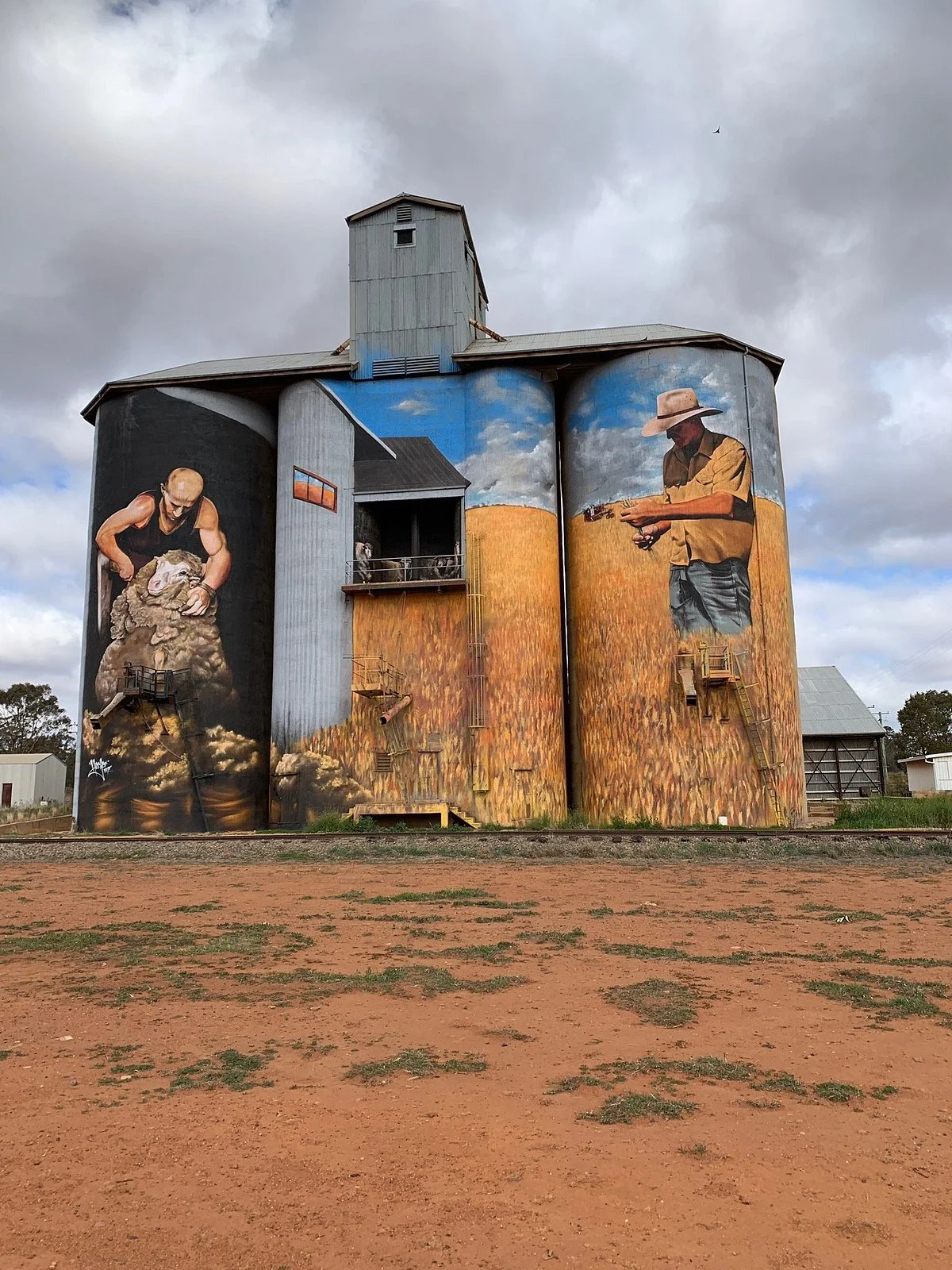 Weethalle Silo Art