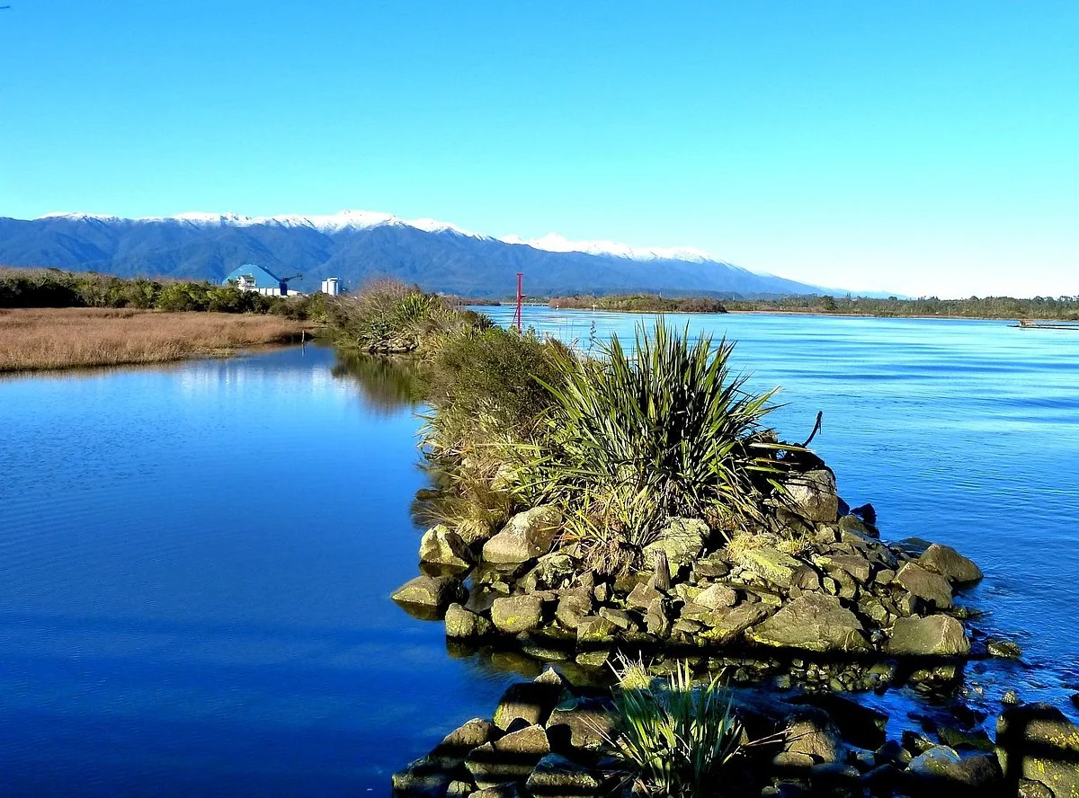 Kawatiri River Trail