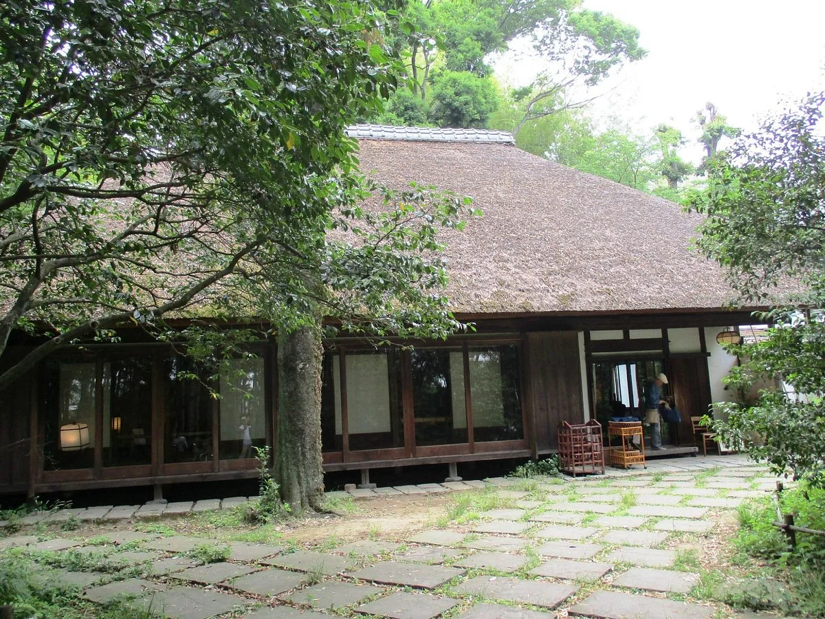 Kyushirasutei Buaiso