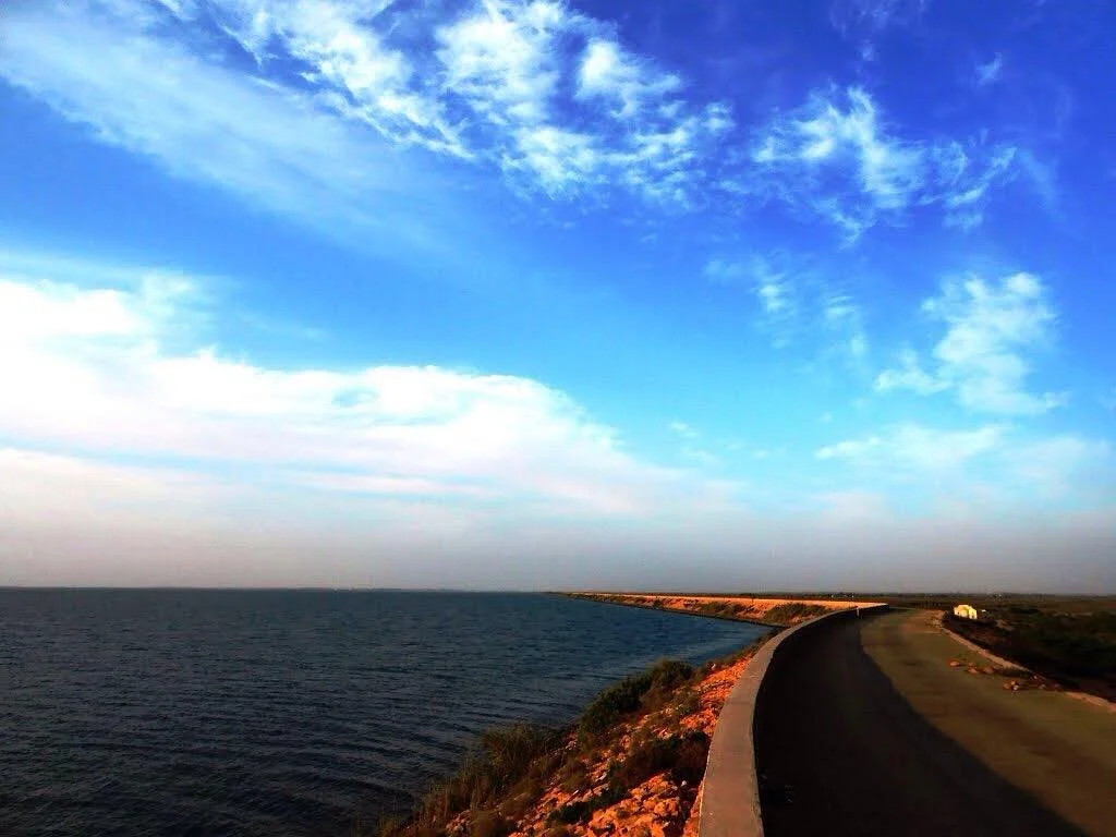 Keenjhar Lake