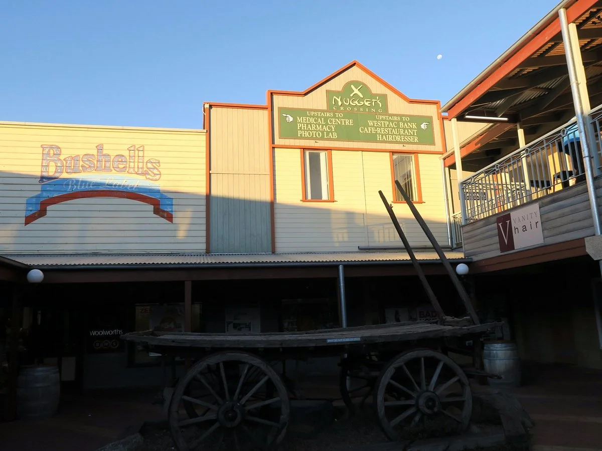 Nugget's Crossing Shopping Centre