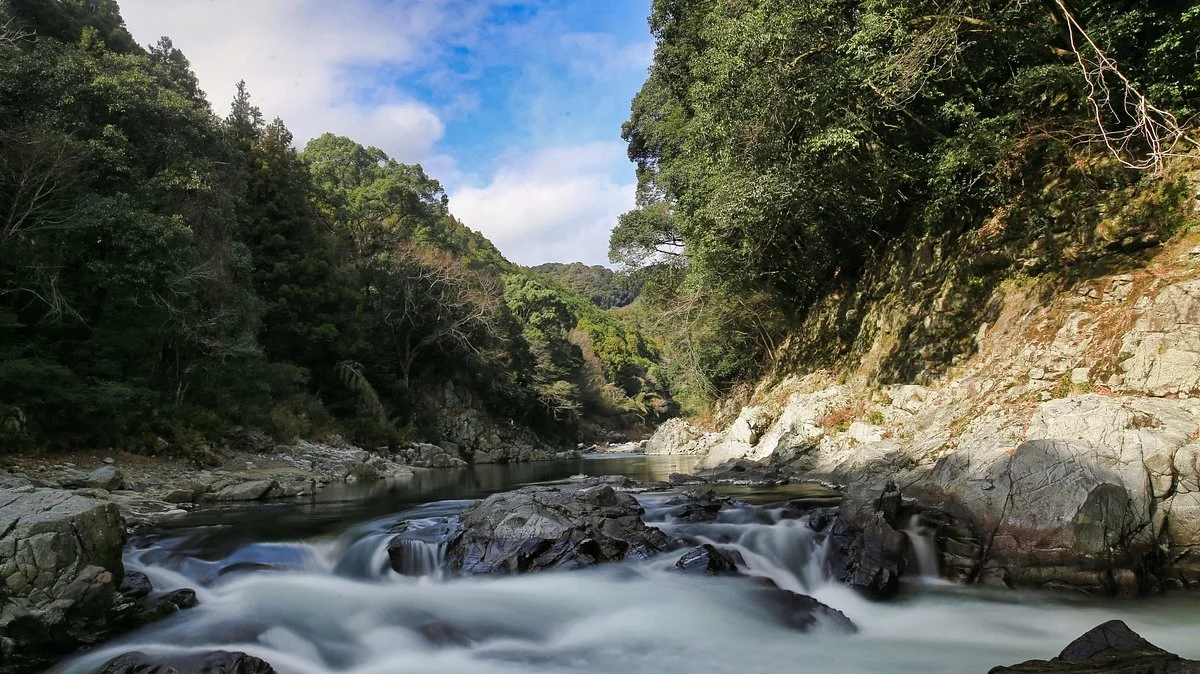 Ayu Falls
