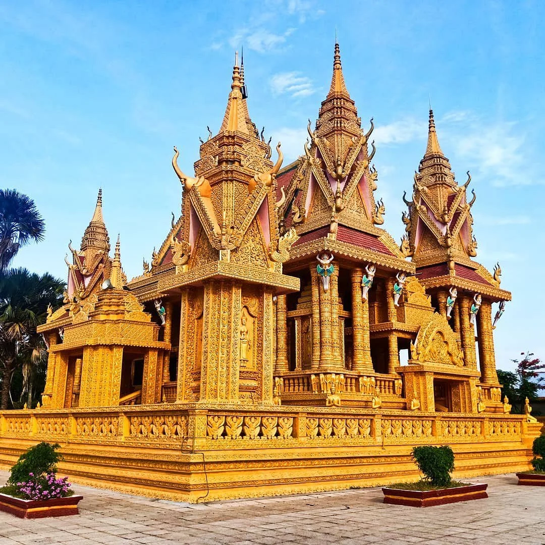 Bat Pagoda