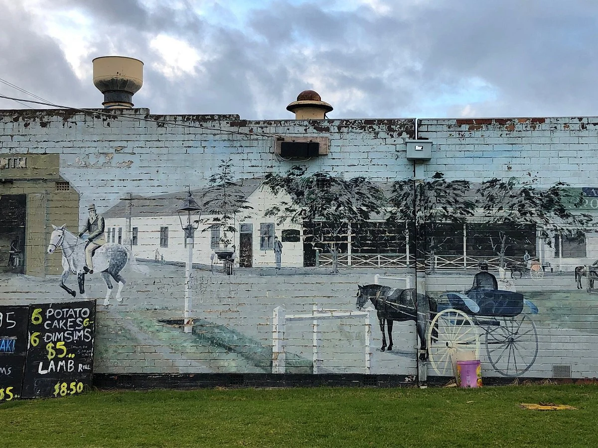 Nar Nar Goon Murals