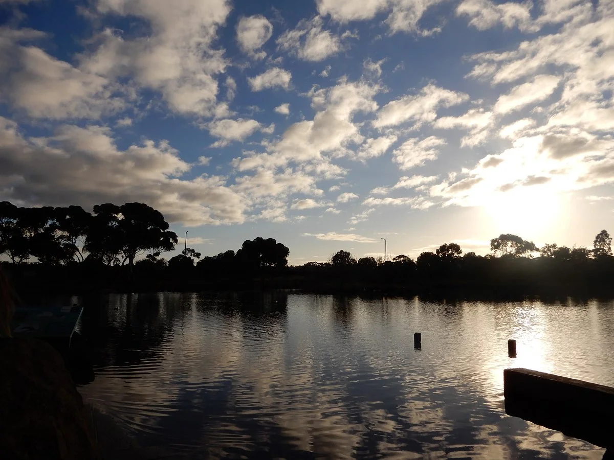 Cairnlea Lakes