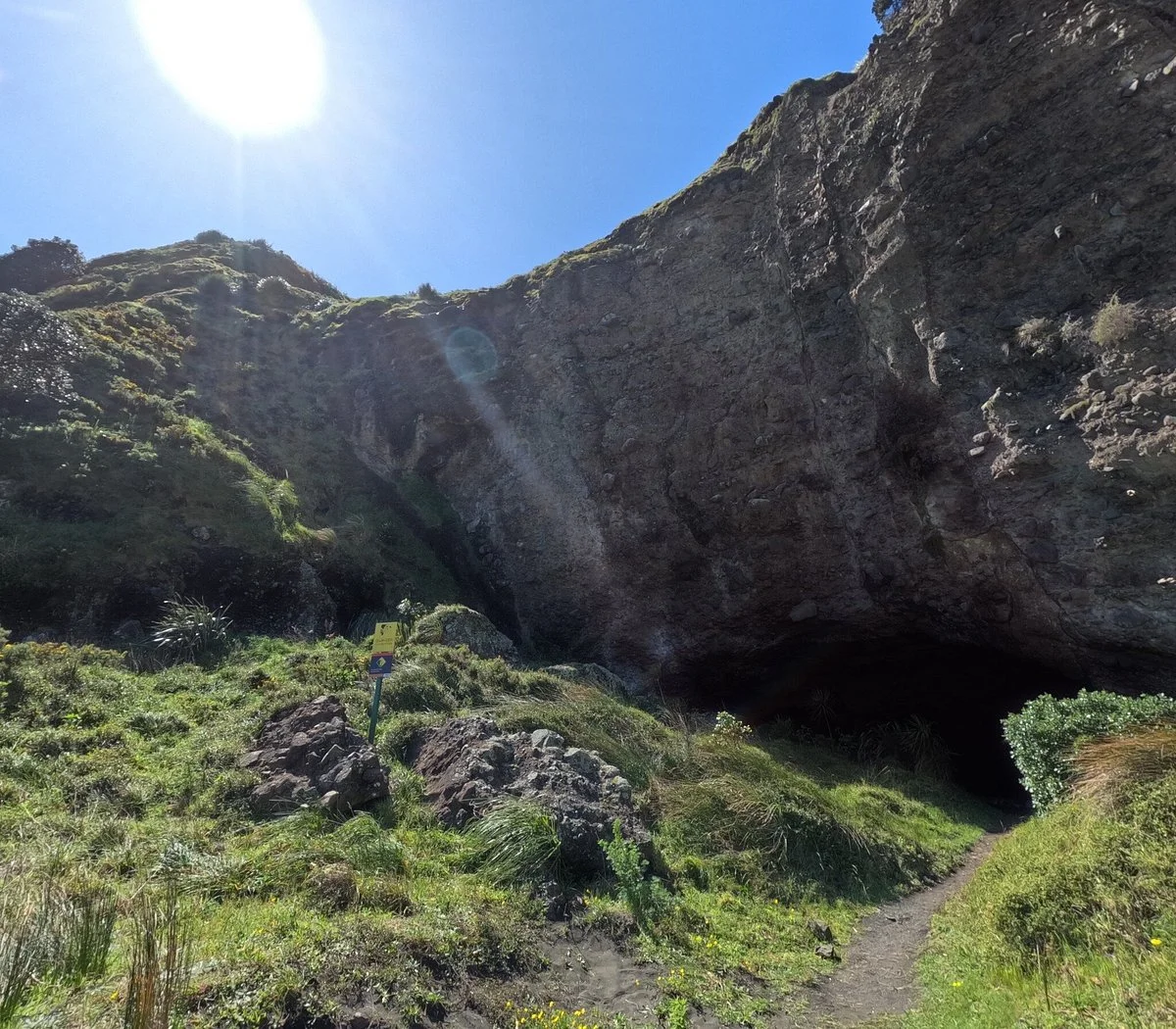 Whatipu Caves Track