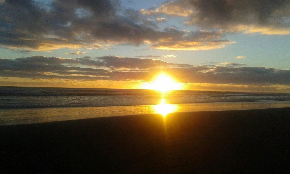 Kariotahi Beach