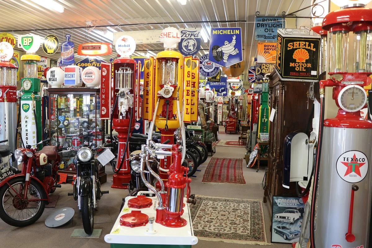 XXXX Antiques Complex