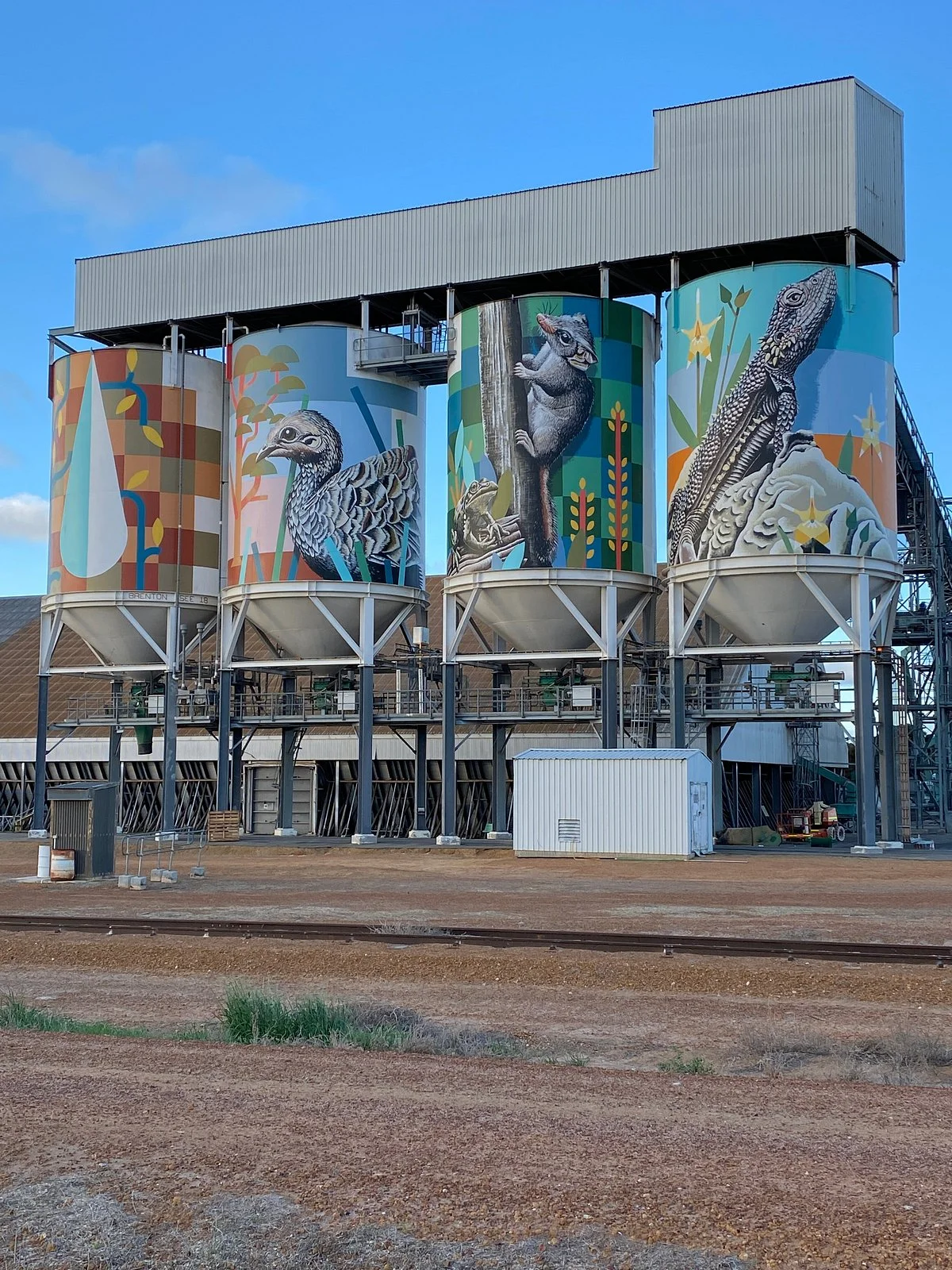 Newdegate Painted Silo