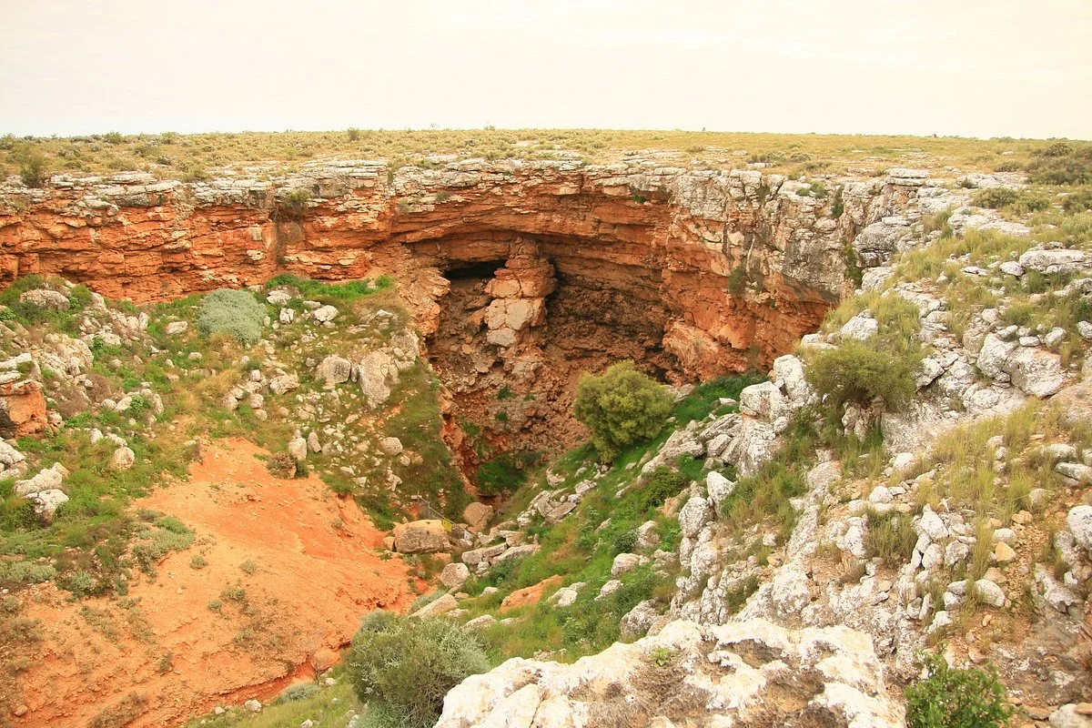 Cocklebiddy Cave