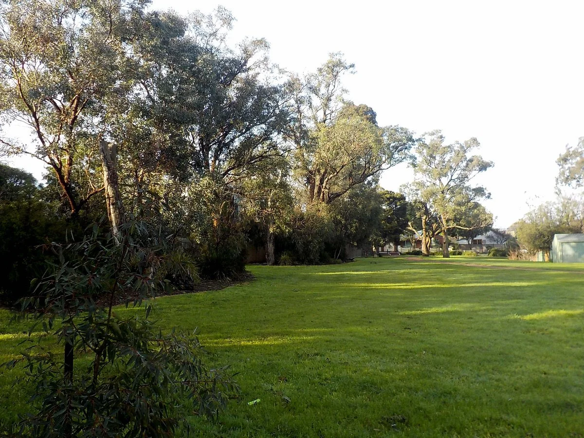Knaith Road Reserve