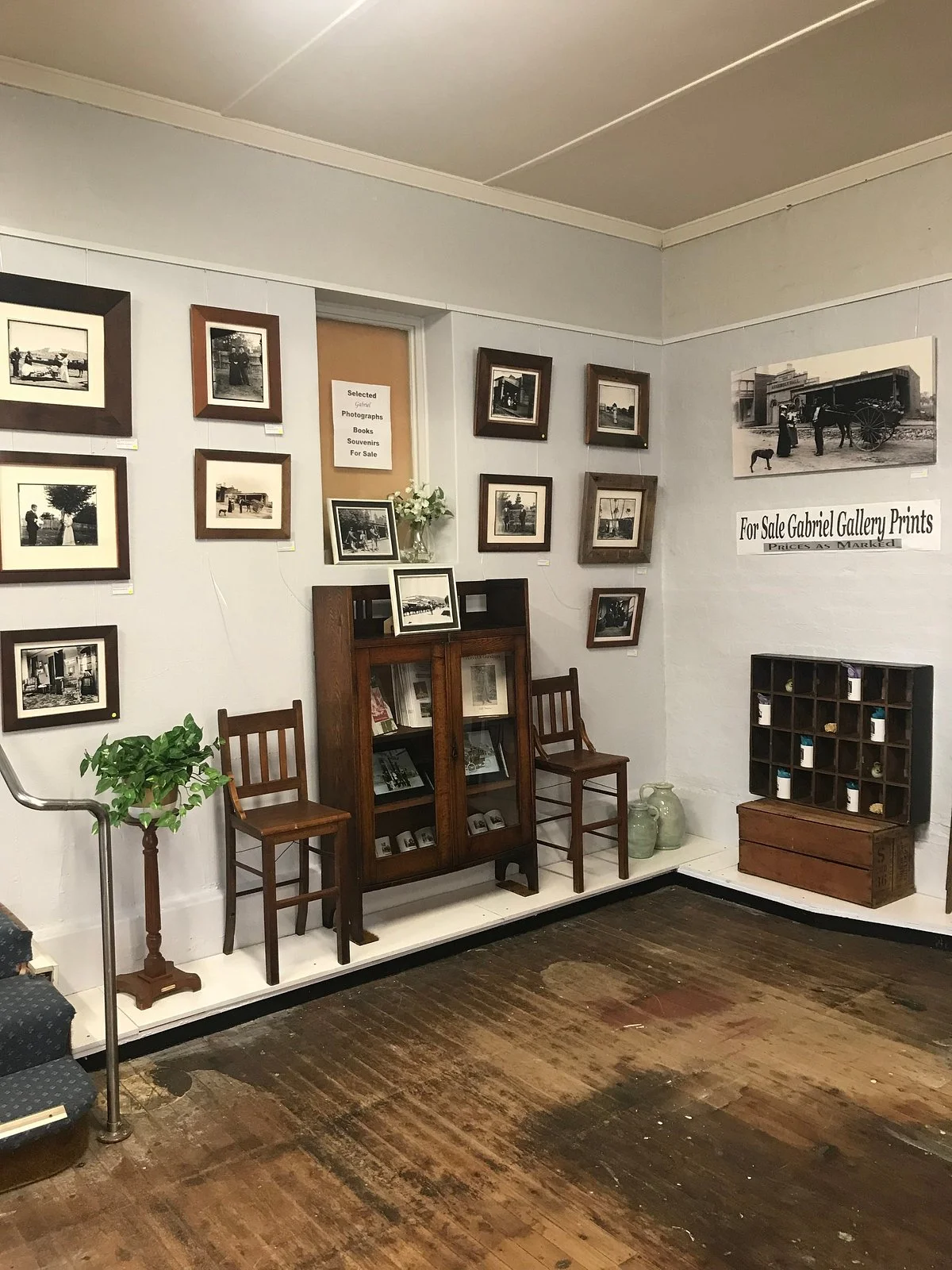 Gabriel Gallery