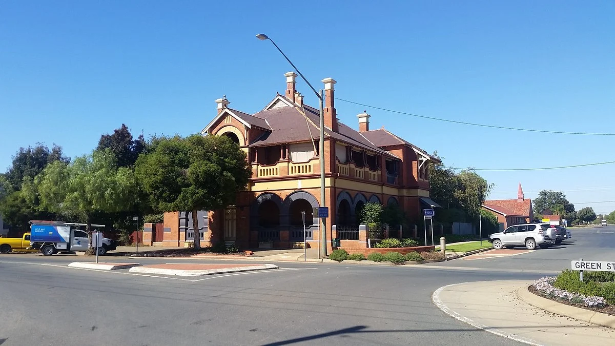 Greens Gunyah Museum