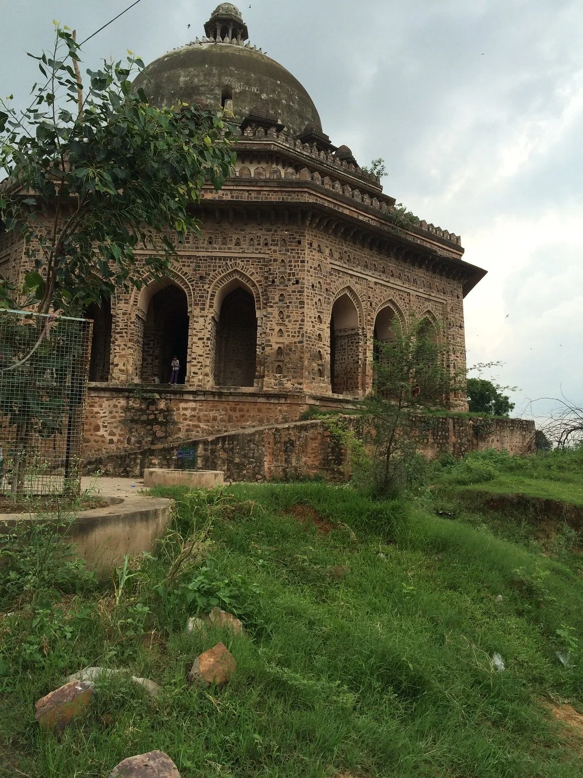 Fateh Jung ka Gumbaj Tomb