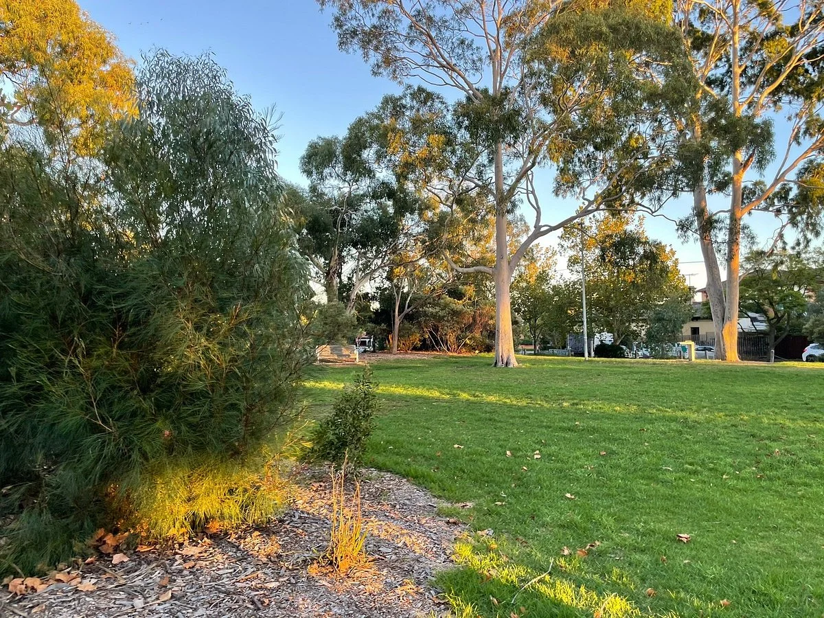 Edwardes Place Park