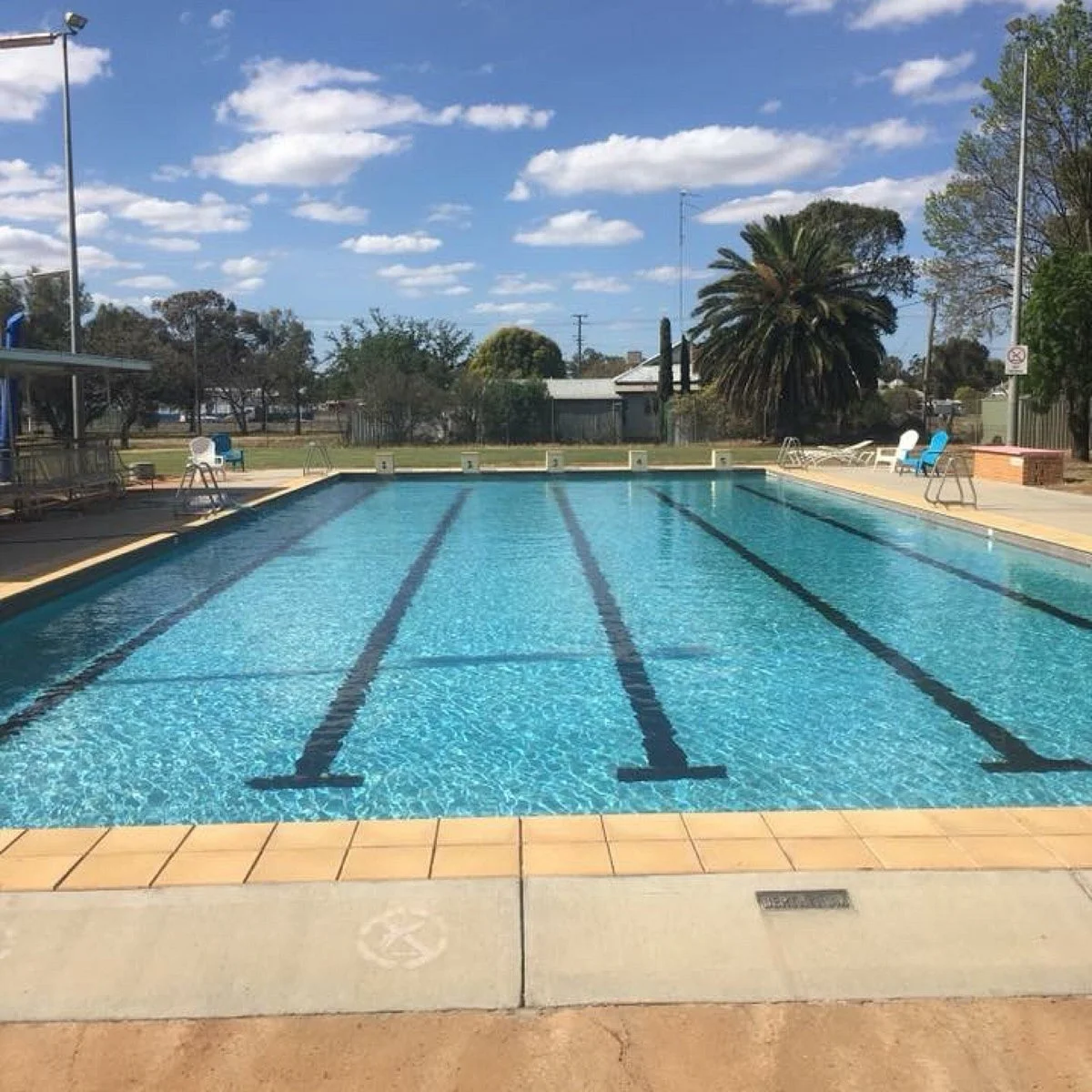 Ungarie Swimming Pool