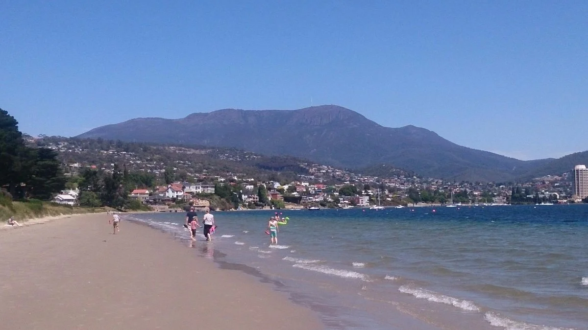 Nutgrove Beach