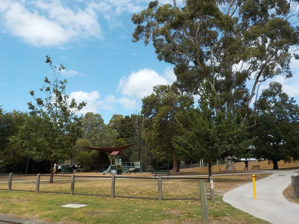 Chaucer Crescent Reserve