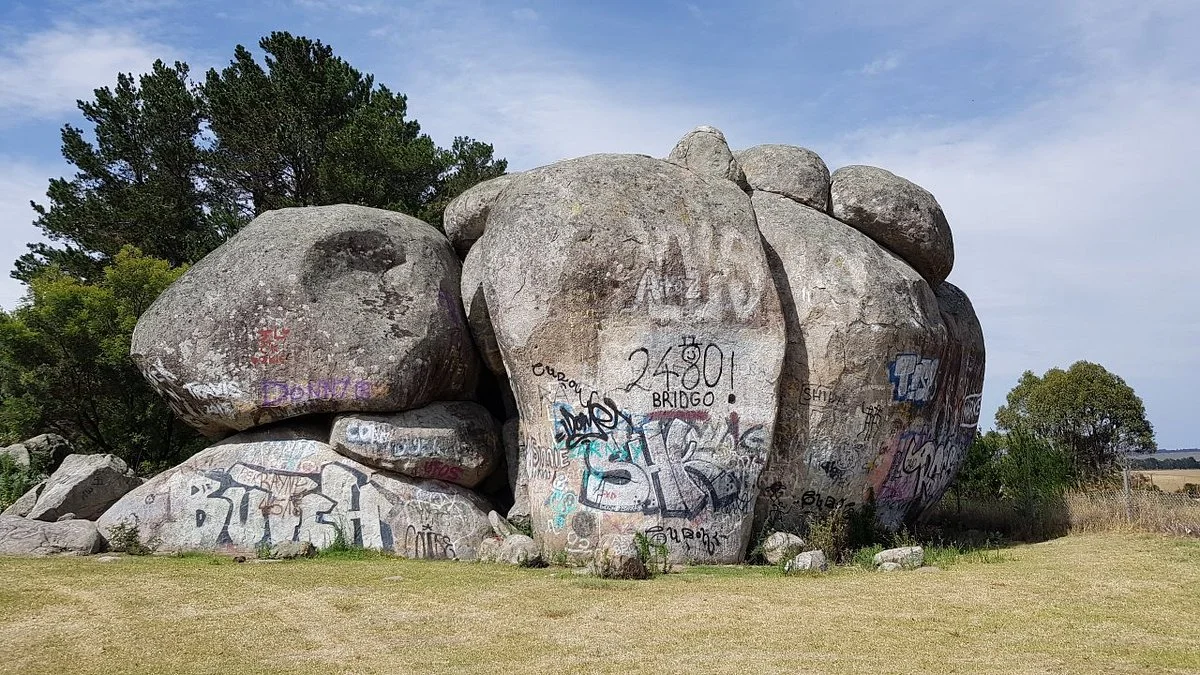 Thunderbolts Rocks