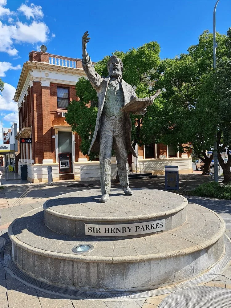 Sir Henry Parkes Statue