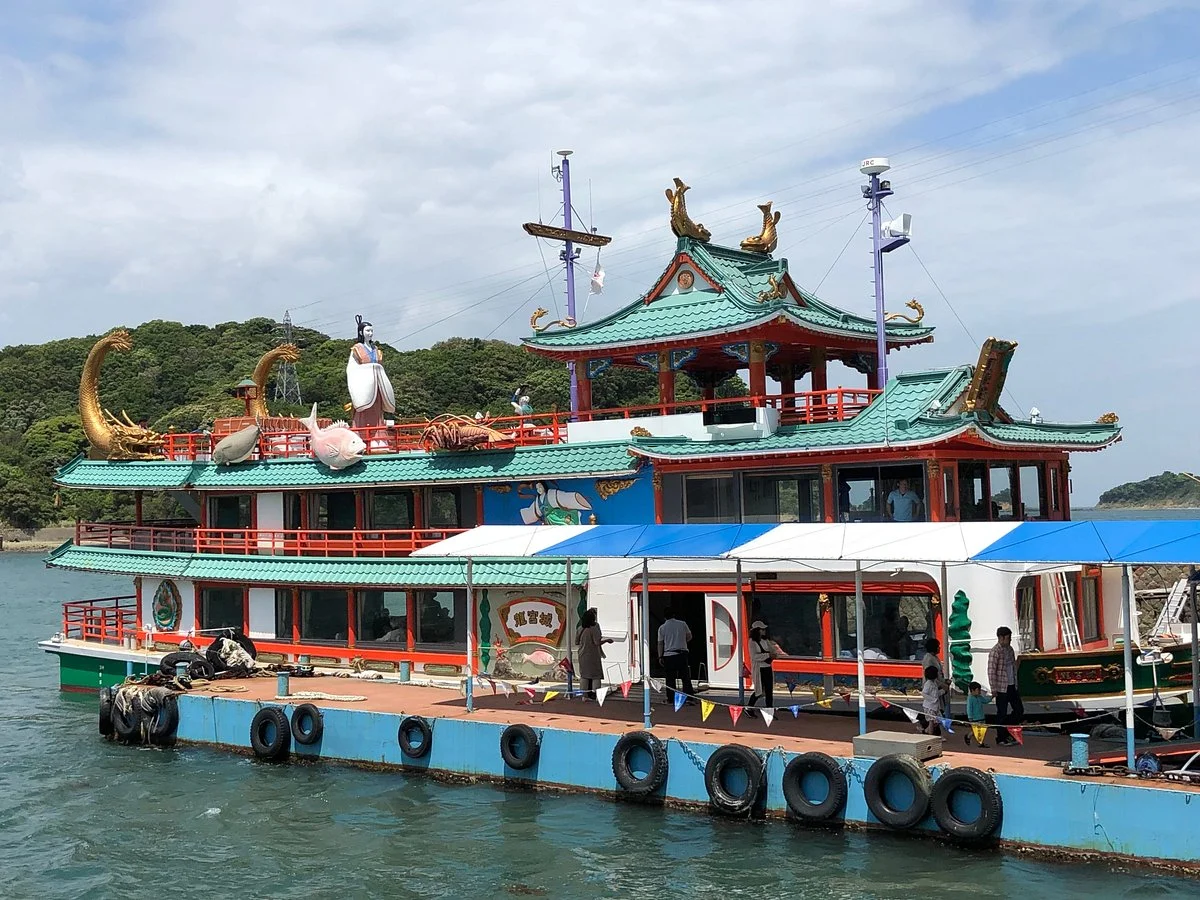 Dolphin Island