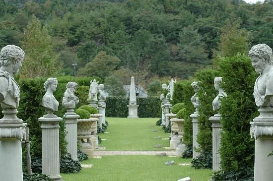 Fukayama British Garden