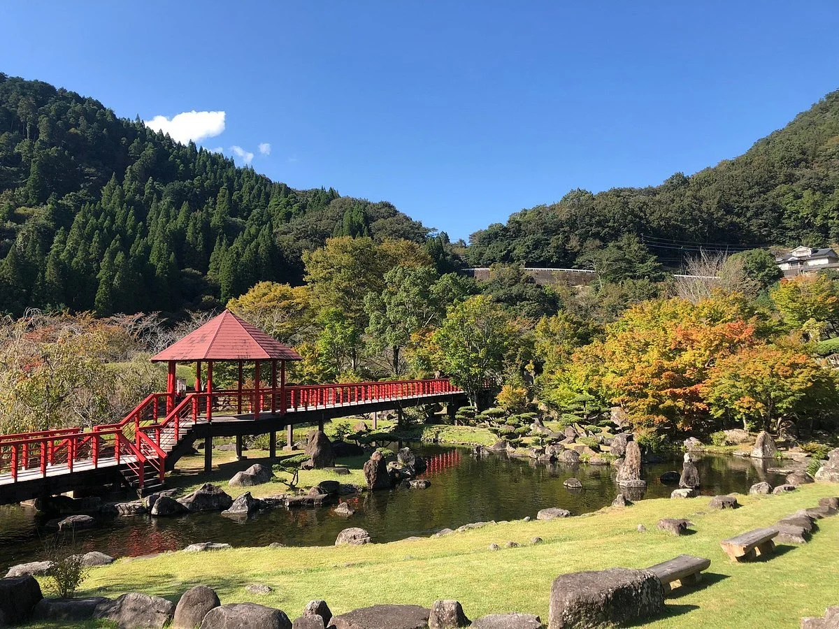 Yabakei Dam Memorial Park Keisekien