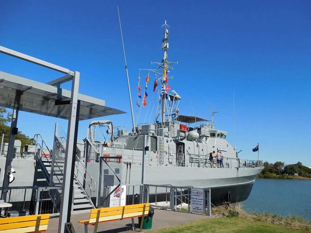 HMAS Gladstone