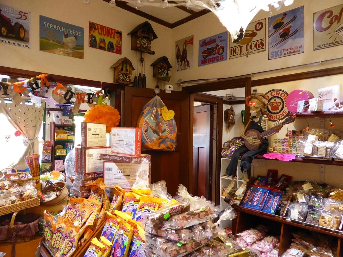 Bushells On Tenth Ye Olde Lolly Shoppe