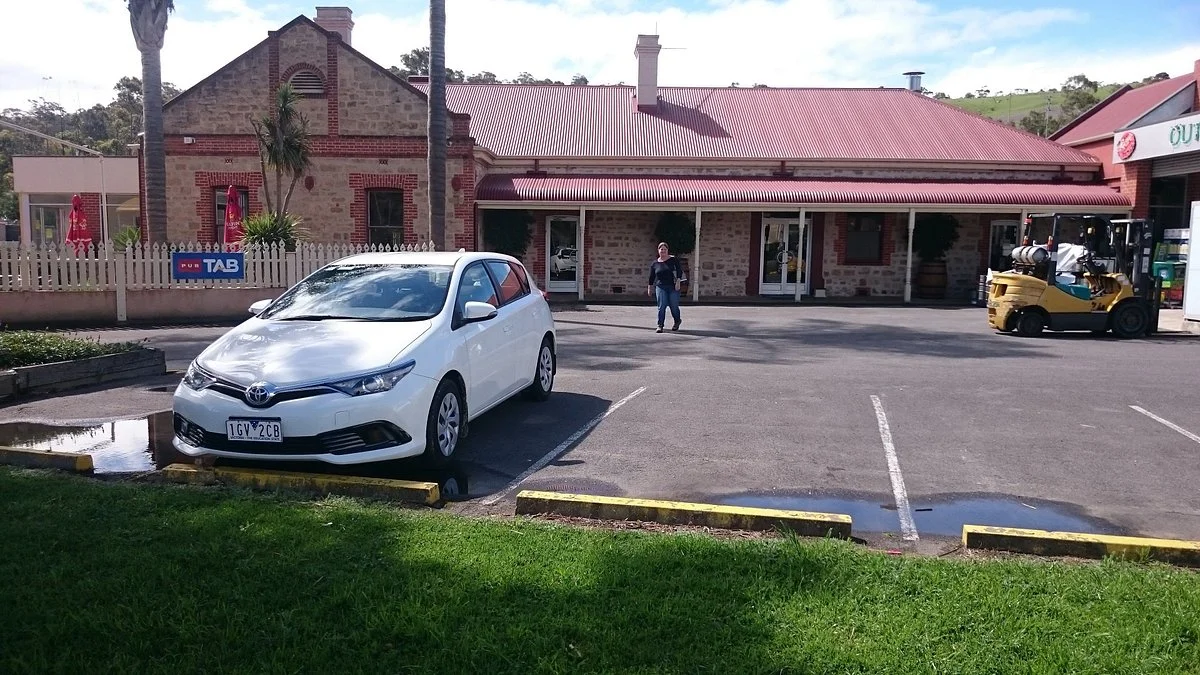 Yankalilla Hotel