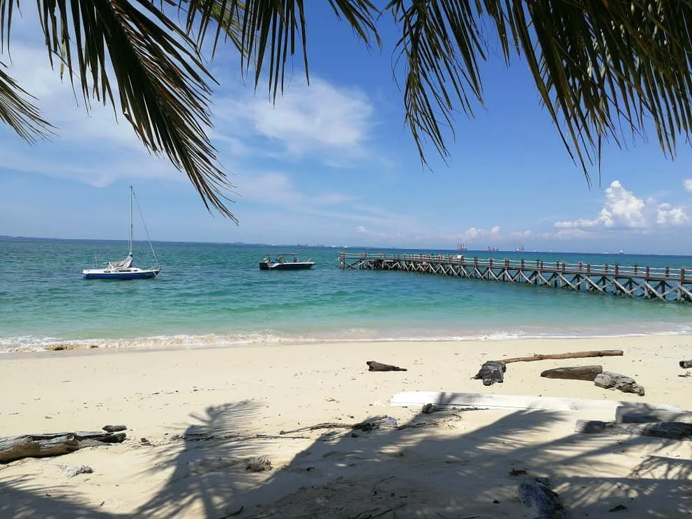 Pulau Rusukan Besar