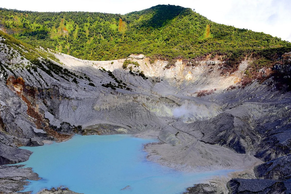 Tangkuban Perahu