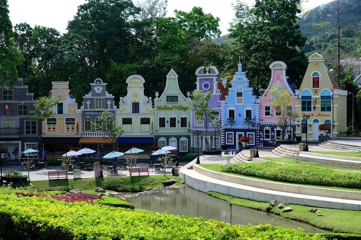 Strawberry Town
